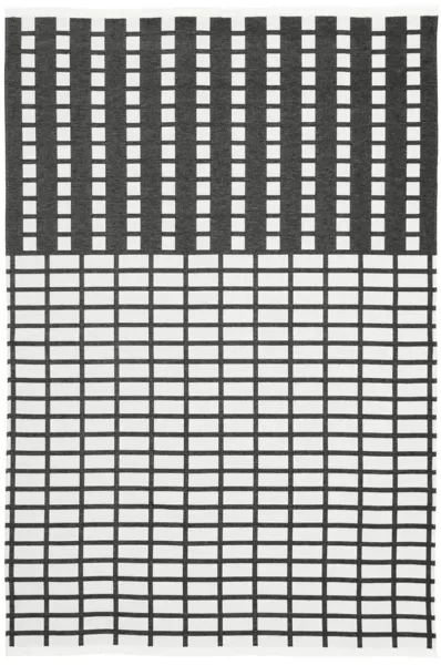 KRISTINA DAM STUDIO Contemporary plaid - offwhite og sort bomuld (180x130)